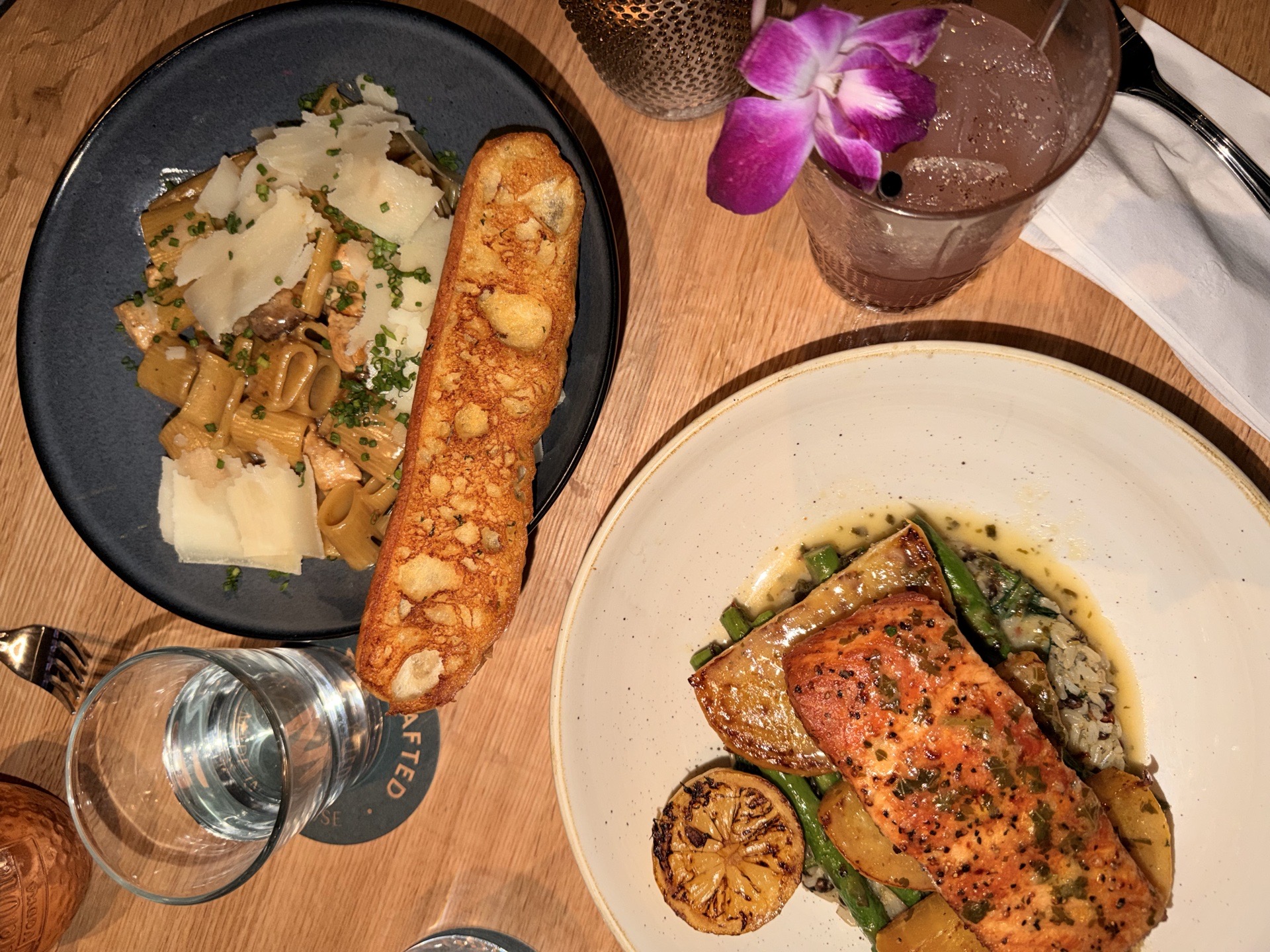 Moxies West Palm Beach Restaurant